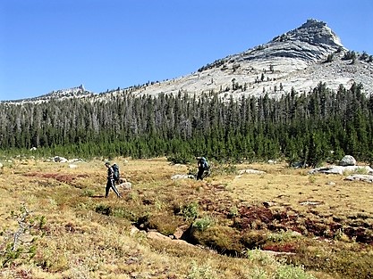WildLink students backpacking through the Yosemite high country during a five-day expedition.